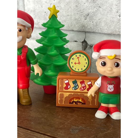 CocoMelon Christmas Figures Playset from Christmas Advent Calendar Set-Partial - Picture 4 of 5